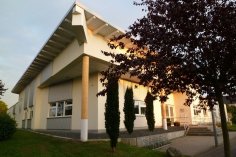 Familienzentrum von vorne Familienzentrum von vorne