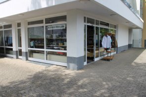 Kleiderpavillon in Ließem von vorne Kleiderpavillon in Ließem von vorne