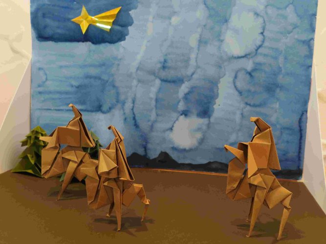 Die Heiligen Drei Könige – als Origami-Kunst. (Foto: Gemeinde Wachtberg/mm) 