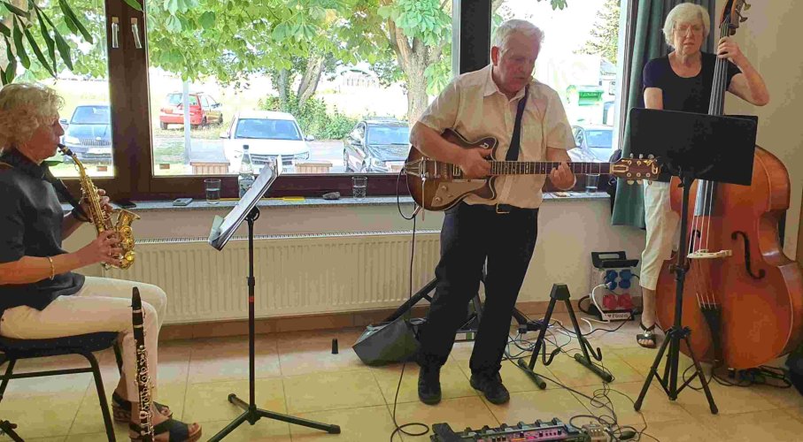 Musik mit dem Trio "Blue Moon". (Foto: Gemeinde Wachtberg/mf)