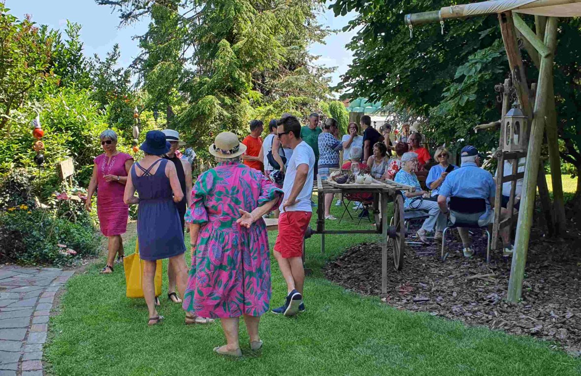 Gartencafé Sieburg – gut besucht. (Foto: Gemeinde Wachtberg/mf)