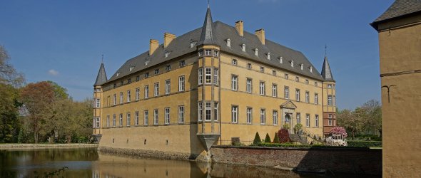 Burg Adendorf (Foto: Heinz Contzen) Burg Adendorf