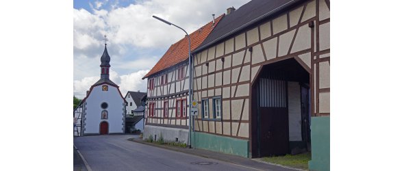 Hauptstraße durch Gimmersdorf