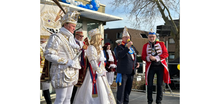 Bonner Prinzenpaar mit Bürgermeister Jörg Schmidt
