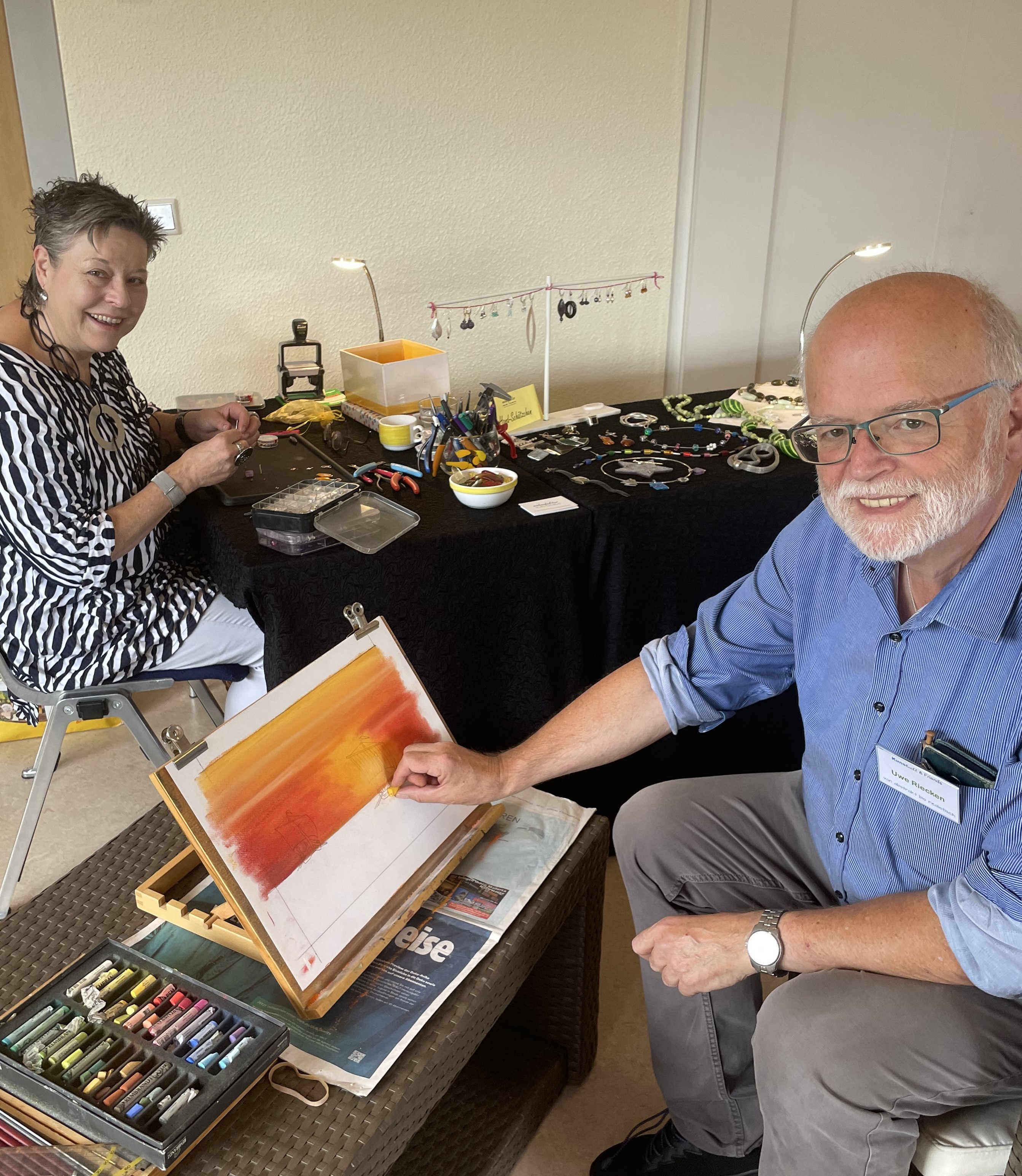 Anne Mahn und Uwe Riecken präsentieren ihr Handwerk