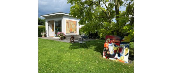 Blick in den Garten mit Atelier von Hiltrud Westheide Blick in den Garten mit Atelier von Hiltrud Westheide