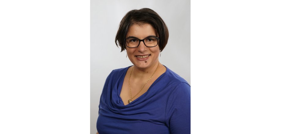 Alina Ahrens wird ab Januar 2025 zur Geschäftsführerin der enewa bestellt. Alina Ahrens wird ab Januar 2025 zur Geschäftsführerin der enewa bestellt.